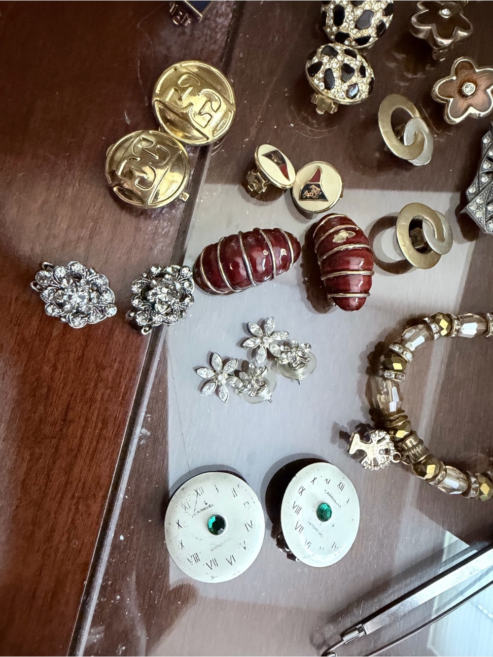 Assorted Women’s Jewelry Earrings in Red and Gold